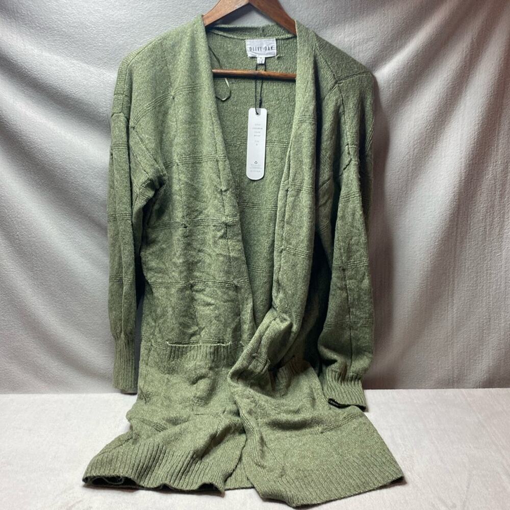 Olive & Oak green knit cardigan size medium